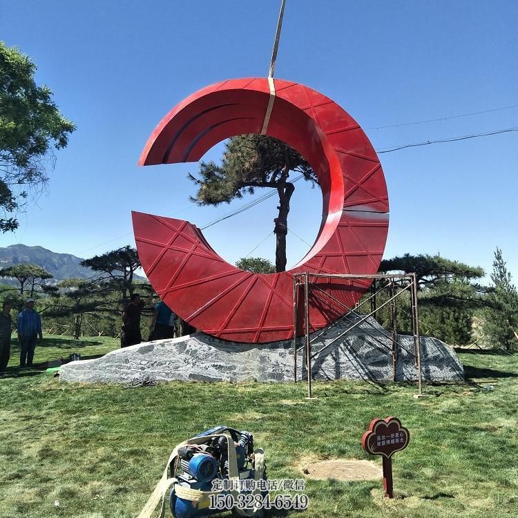 万州草地精神堡垒雕塑 现代校园标识雕塑 大型标牌雕塑 万州草地精神堡垒雕塑 现代校园标识雕塑 大型标牌雕塑