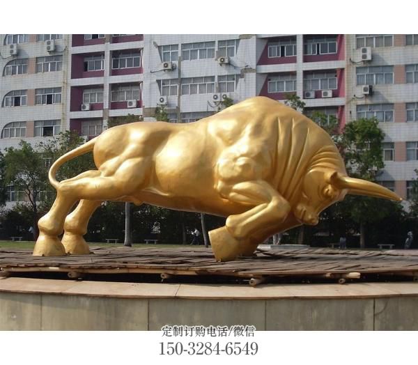 北碚风景区开荒牛雕塑 售楼处广场雕塑 仿古摆件 北碚风景区开荒牛雕塑 售楼处广场雕塑 仿古摆件
